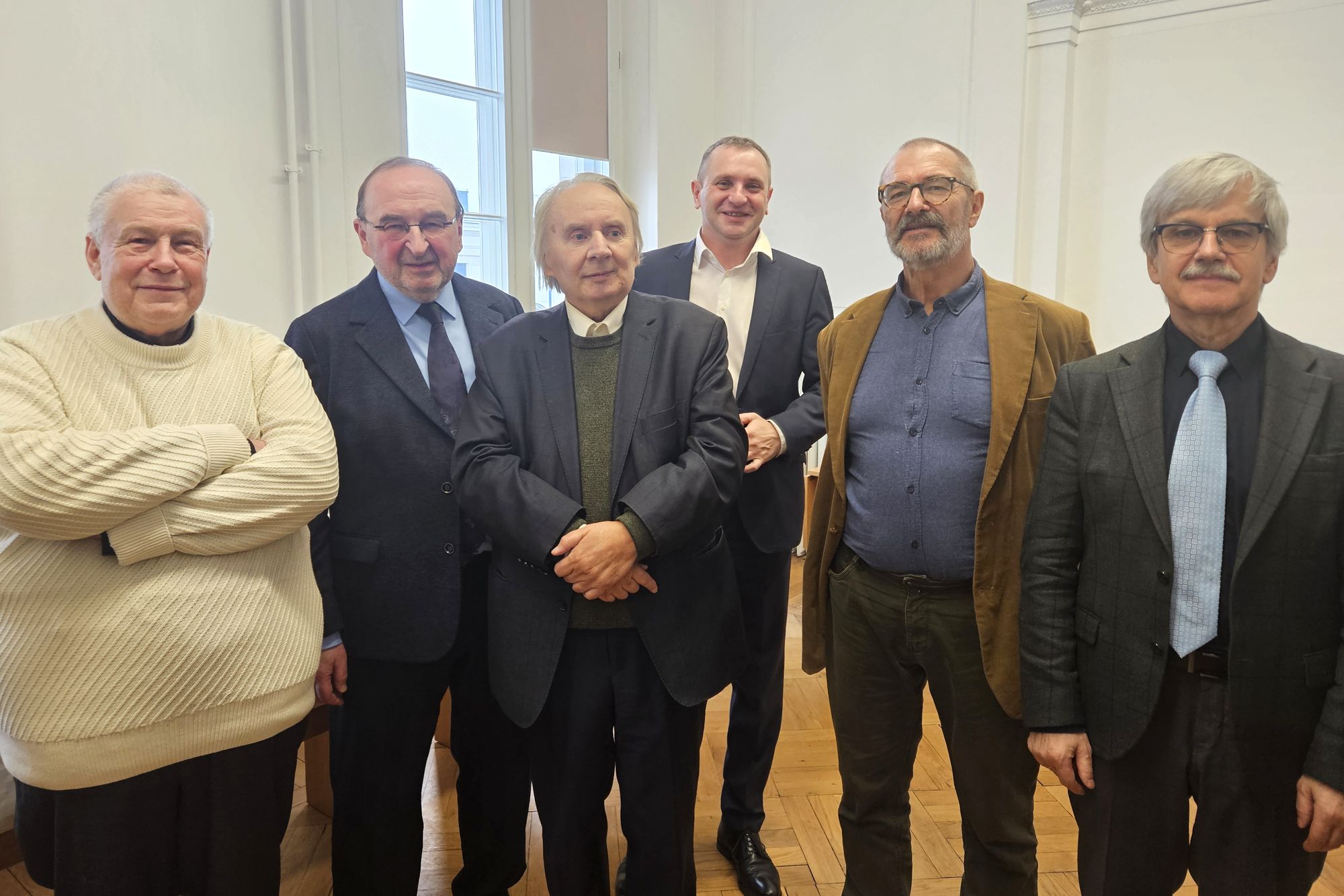 Zdjęcie przedstawia uczestników wydarzenia.