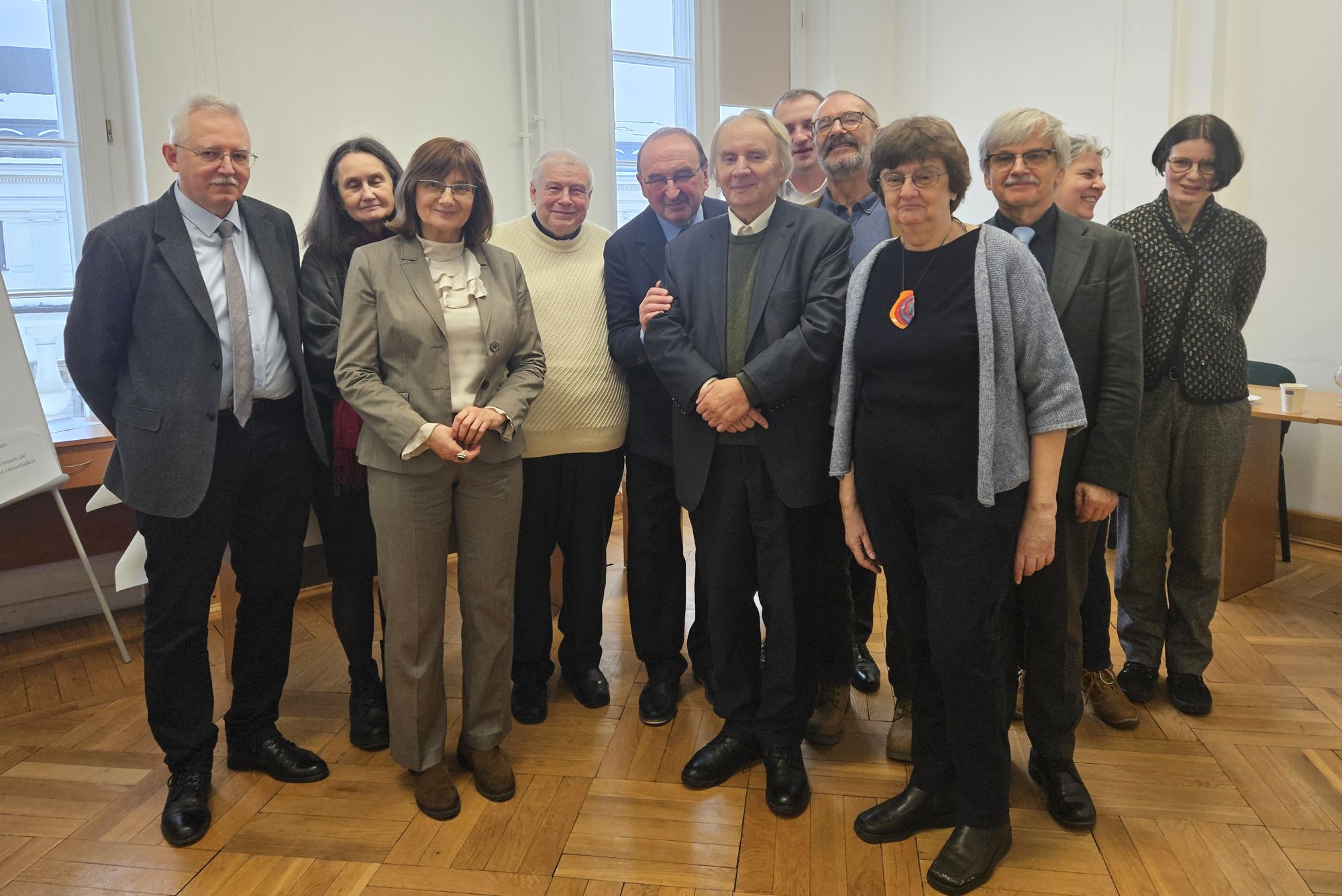 Zdjęcie przedstawia uczestników wydarzenia.